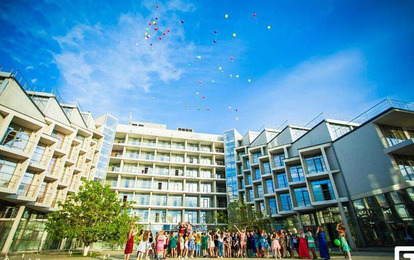 Отель "Золотой Затон"