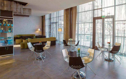 Отель "Золотой Затон"