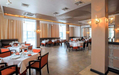 Отель "Золотой Затон"