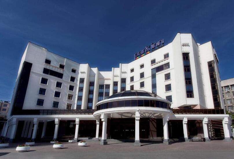 Отель "Park Inn"
