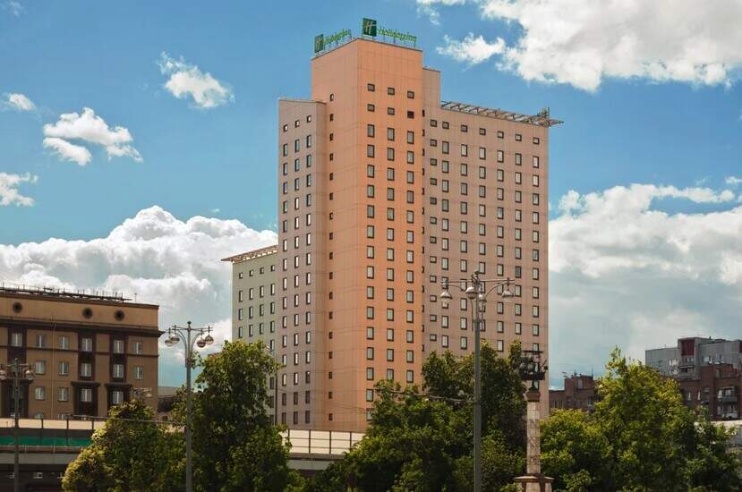 Отель "Holiday Inn Cущевский, 4*