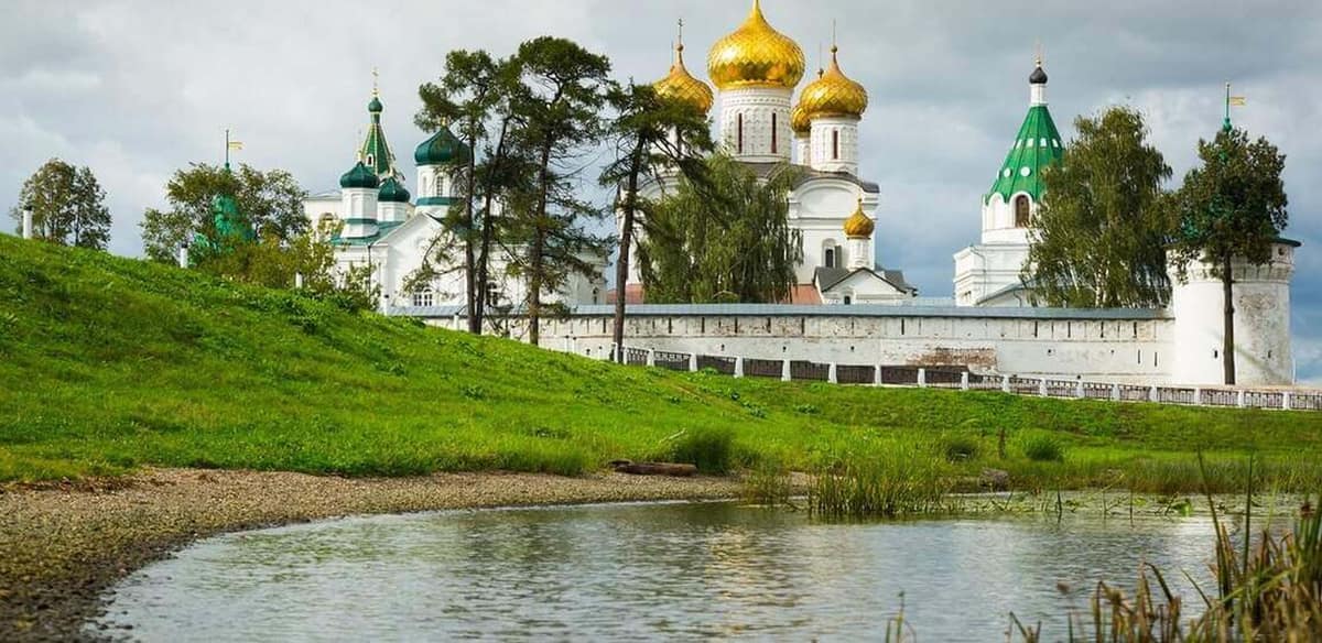 "ЗОЛОТОЕ СЕЧЕНИЕ. КОСТРОМА" Международный арт-пленэр