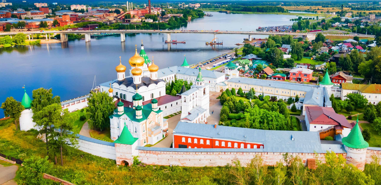 "ЗОЛОТОЕ СЕЧЕНИЕ. КОСТРОМА" III Международный арт-пленэр
